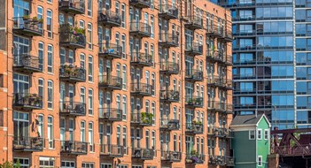 Chicago Condo Market Off to Strong Start in 2021 Chicago Condo Market Off to Strong Start in 2021